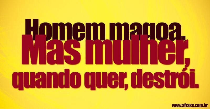 Montagem azul - Homem magoa. ...