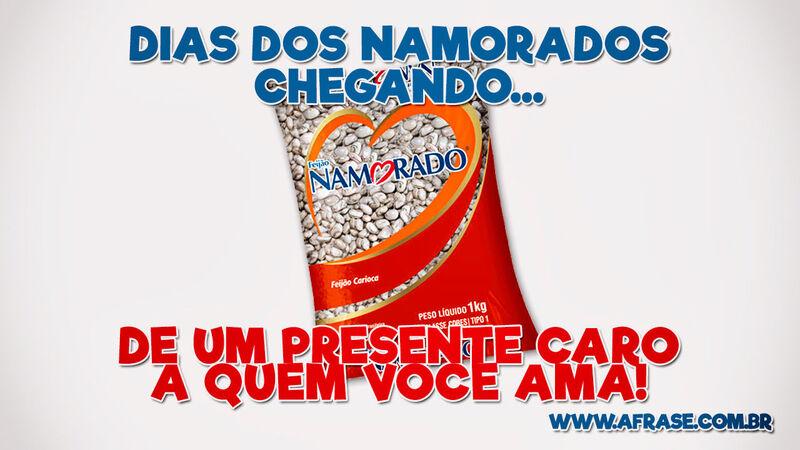 Dias dos namorados chegando de um presente caro a ... - Dias dos namorados.